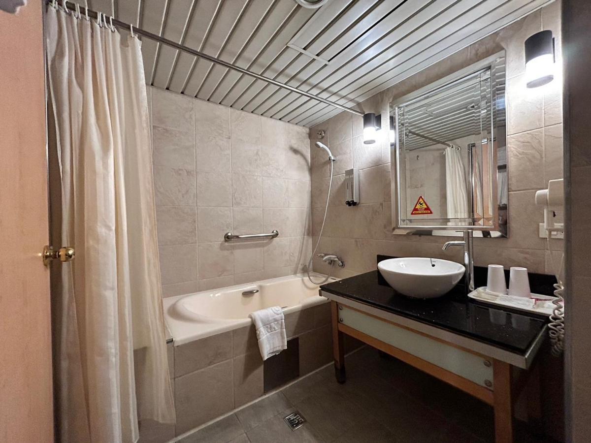 Guide Hotel Zhongli Zhongzheng Taoyuan Buitenkant foto